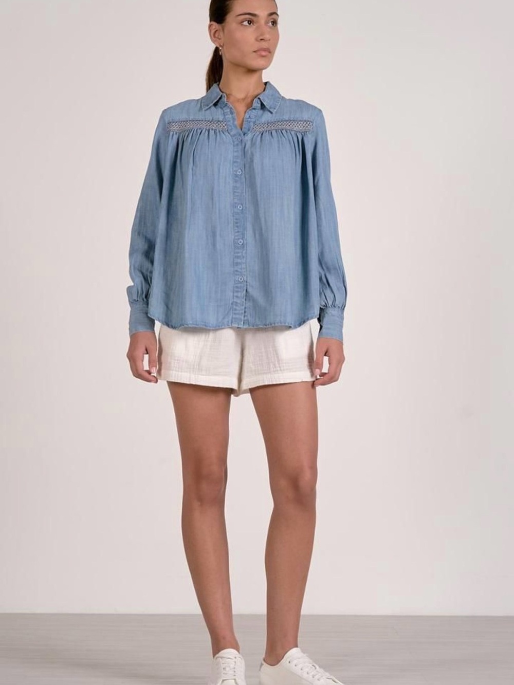 Elan Women's denim Embroidered Pleated Button-Down Blouse Blue M NWT